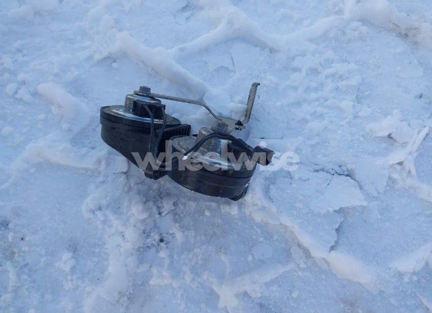 Photo 12 of 2020 Chevrolet Equinox FWD LT 2.0L TURBO (VIN 2GNAXLEX0L6119774)