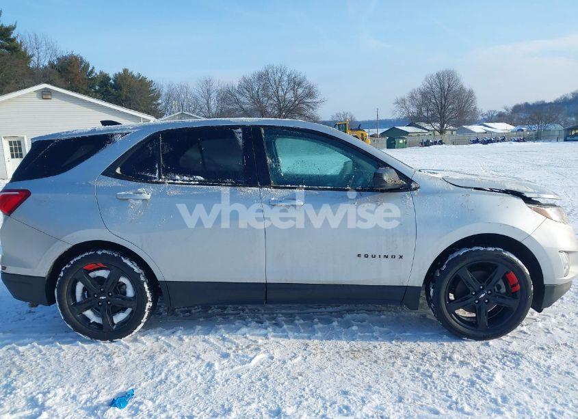 Photo 14 of 2020 Chevrolet Equinox FWD LT 2.0L TURBO (VIN 2GNAXLEX0L6119774)