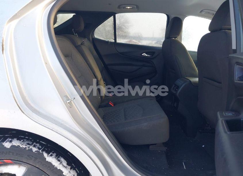 Photo 8 of 2020 Chevrolet Equinox FWD LT 2.0L TURBO (VIN 2GNAXLEX0L6119774)