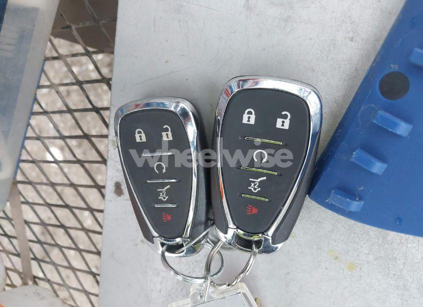 Photo 11 of 2020 Chevrolet Equinox FWD LT 2.0L TURBO (VIN 2GNAXLEX1L6206969)