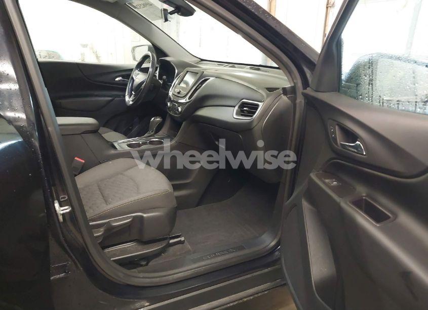 Photo 5 of 2020 Chevrolet Equinox FWD LT 2.0L TURBO (VIN 2GNAXLEX1L6206969)