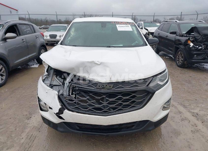Photo 12 of 2019 Chevrolet Equinox LT (VIN 2GNAXLEX2K6282229)