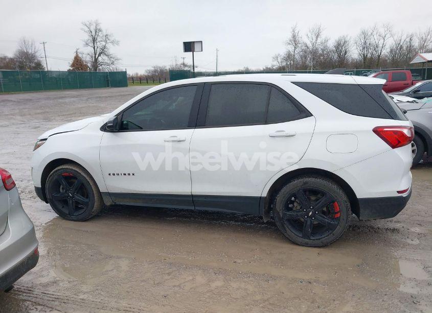 Photo 14 of 2019 Chevrolet Equinox LT (VIN 2GNAXLEX2K6282229)