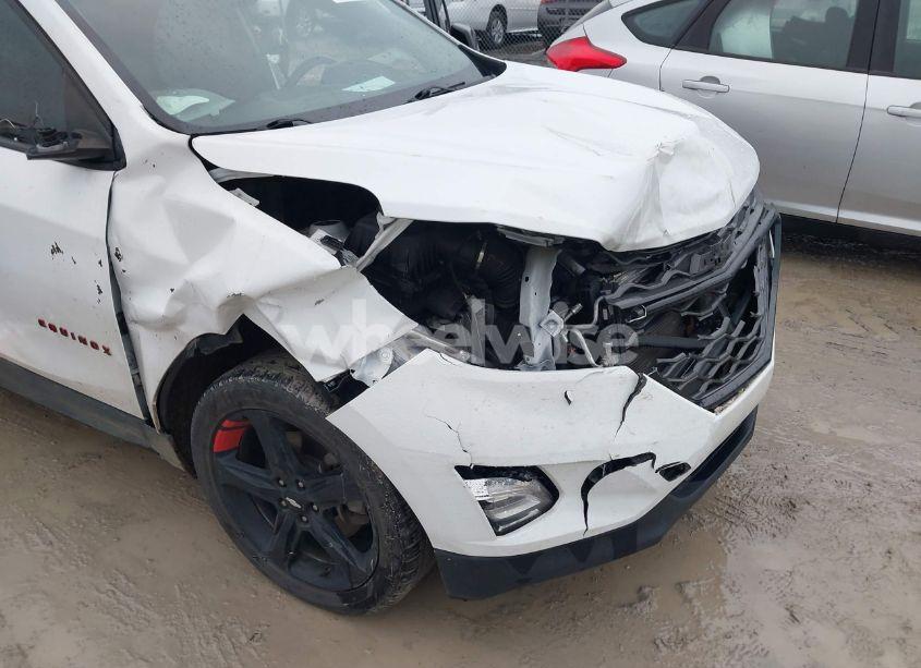 Photo 6 of 2019 Chevrolet Equinox LT (VIN 2GNAXLEX2K6282229)