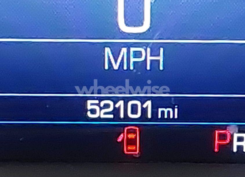 Photo 15 of 2020 Chevrolet Equinox FWD LT 2.0L TURBO (VIN 2GNAXLEX2L6181757)