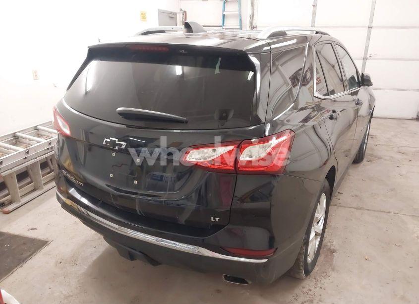 Photo 4 of 2020 Chevrolet Equinox FWD LT 2.0L TURBO (VIN 2GNAXLEX2L6181757)