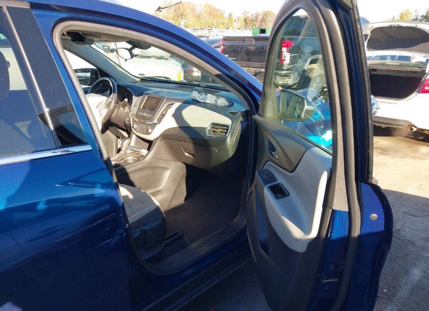 Photo 5 of 2019 Chevrolet Equinox LT (VIN 2GNAXLEX3K6232231)