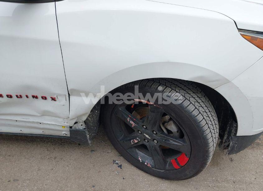 Photo 6 of 2019 Chevrolet Equinox LT (VIN 2GNAXLEX3K6236554)