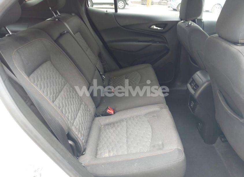 Photo 8 of 2019 Chevrolet Equinox LT (VIN 2GNAXLEX3K6236554)