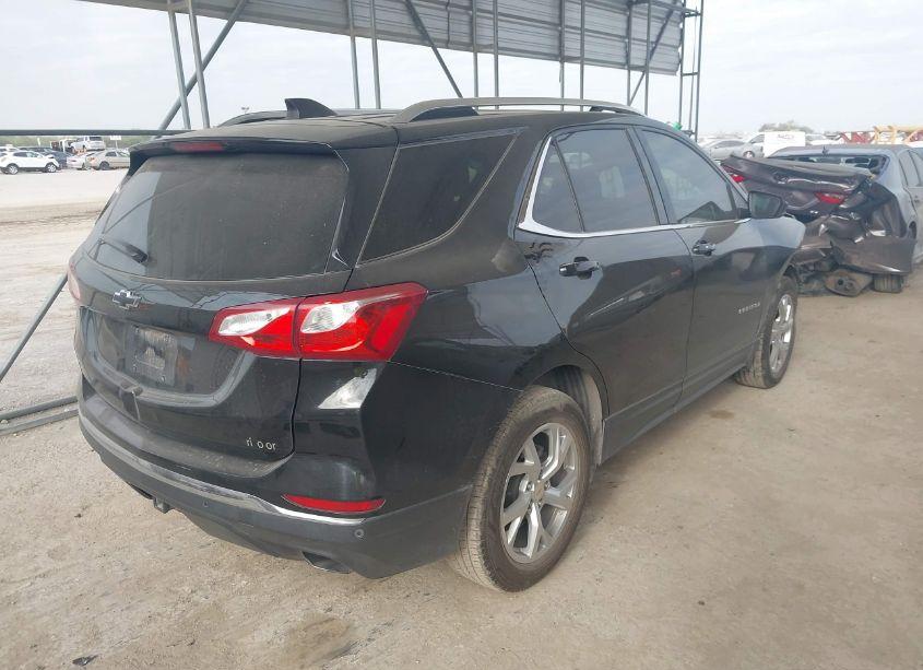 Photo 4 of 2020 Chevrolet Equinox FWD LT 2.0L TURBO (VIN 2GNAXLEX4L6174597)