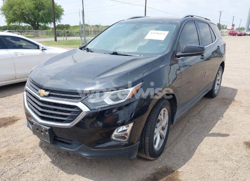 Photo 2 of 2020 Chevrolet Equinox FWD LT 2.0L TURBO (VIN 2GNAXLEX4L6215956)