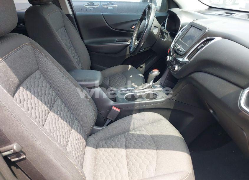 Photo 5 of 2020 Chevrolet Equinox FWD LT 2.0L TURBO (VIN 2GNAXLEX4L6215956)