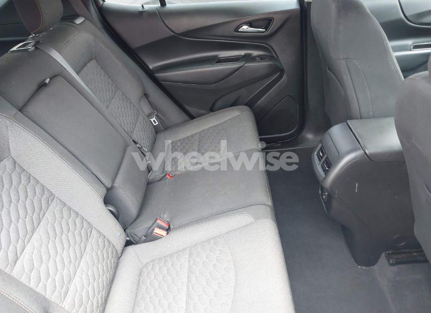 Photo 8 of 2020 Chevrolet Equinox FWD LT 2.0L TURBO (VIN 2GNAXLEX4L6215956)