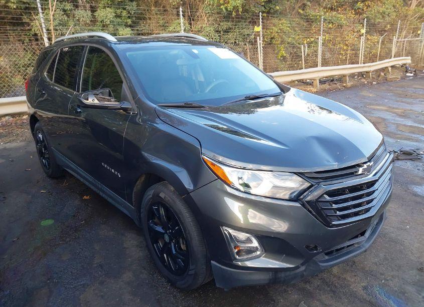 2019 Chevrolet Equinox LT (VIN 2GNAXLEX5K6136164) main photo