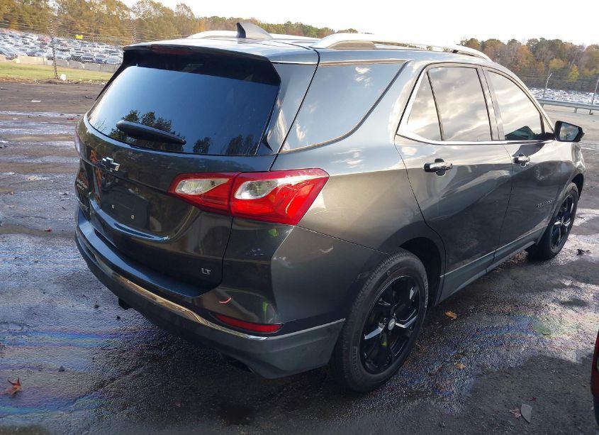 Photo 4 of 2019 Chevrolet Equinox LT (VIN 2GNAXLEX5K6136164)