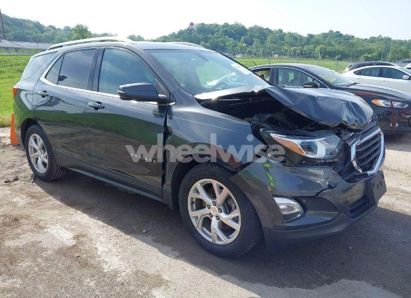 2019 Chevrolet Equinox LT (VIN 2GNAXLEX6K6123469) main photo