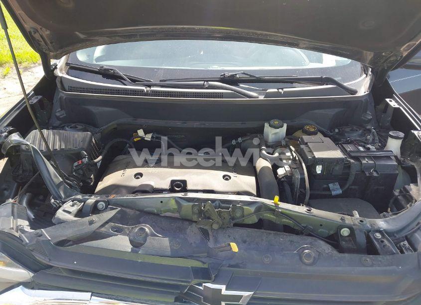 Photo 10 of 2019 Chevrolet Equinox LT (VIN 2GNAXLEX6K6123469)