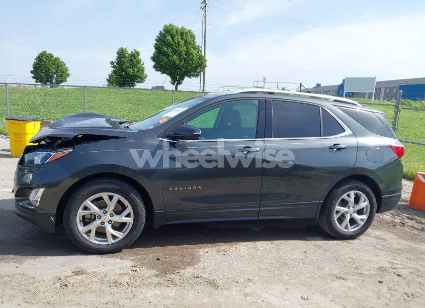 Photo 14 of 2019 Chevrolet Equinox LT (VIN 2GNAXLEX6K6123469)