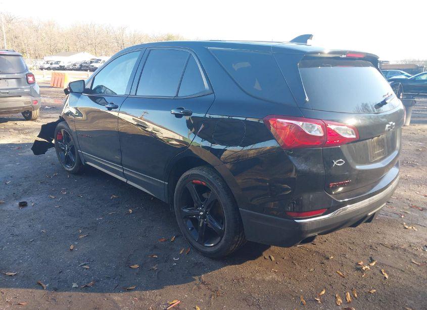 Photo 3 of 2019 Chevrolet Equinox LT (VIN 2GNAXLEX6K6302658)