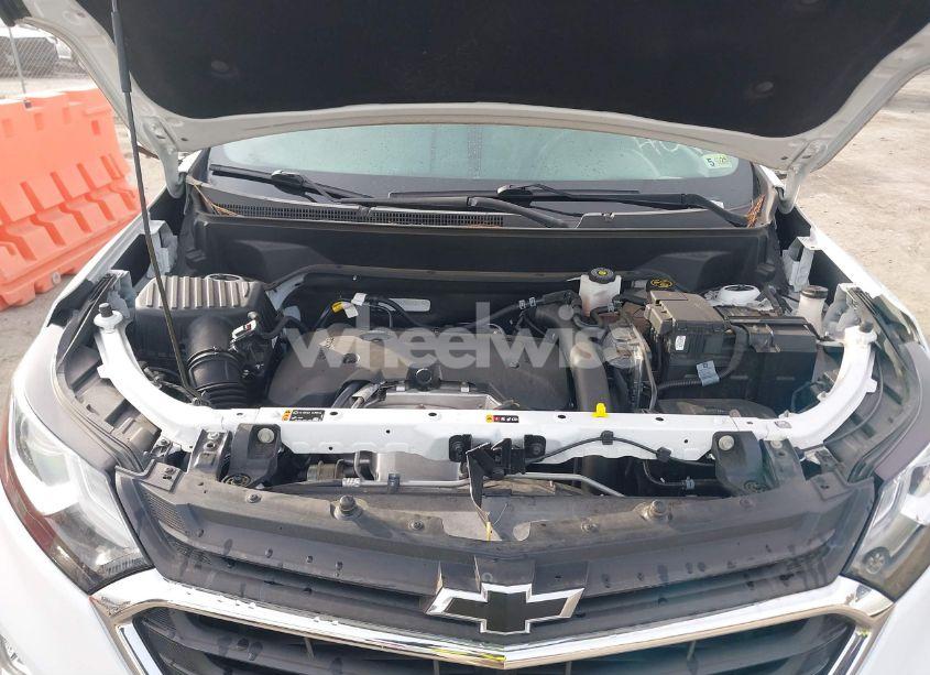 Photo 10 of 2020 Chevrolet Equinox FWD LT 2.0L TURBO (VIN 2GNAXLEX6L6184015)