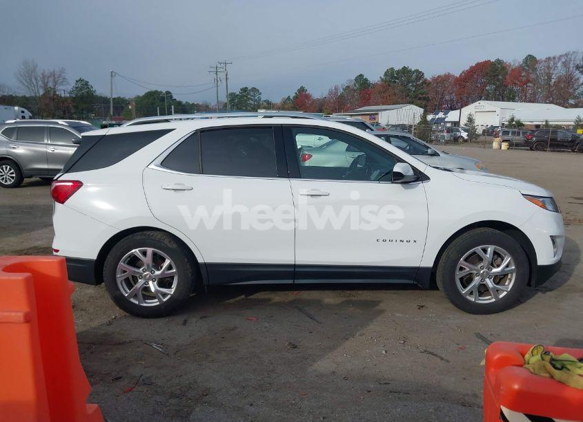 Photo 13 of 2020 Chevrolet Equinox FWD LT 2.0L TURBO (VIN 2GNAXLEX6L6184015)
