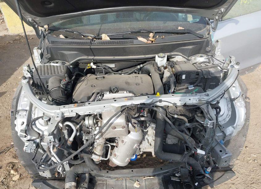 Photo 10 of 2019 Chevrolet Equinox LT (VIN 2GNAXLEX7K6139387)