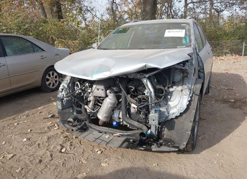 Photo 18 of 2019 Chevrolet Equinox LT (VIN 2GNAXLEX7K6139387)