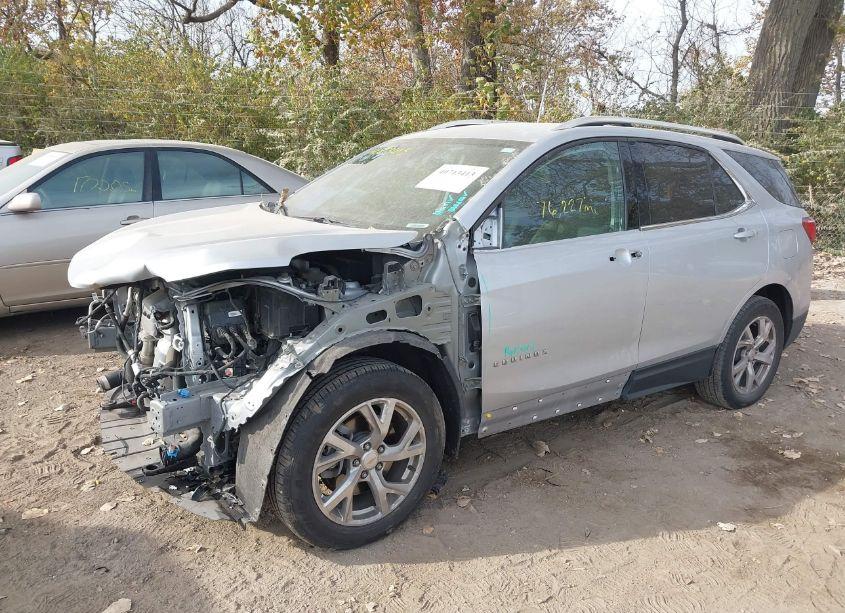 Photo 6 of 2019 Chevrolet Equinox LT (VIN 2GNAXLEX7K6139387)