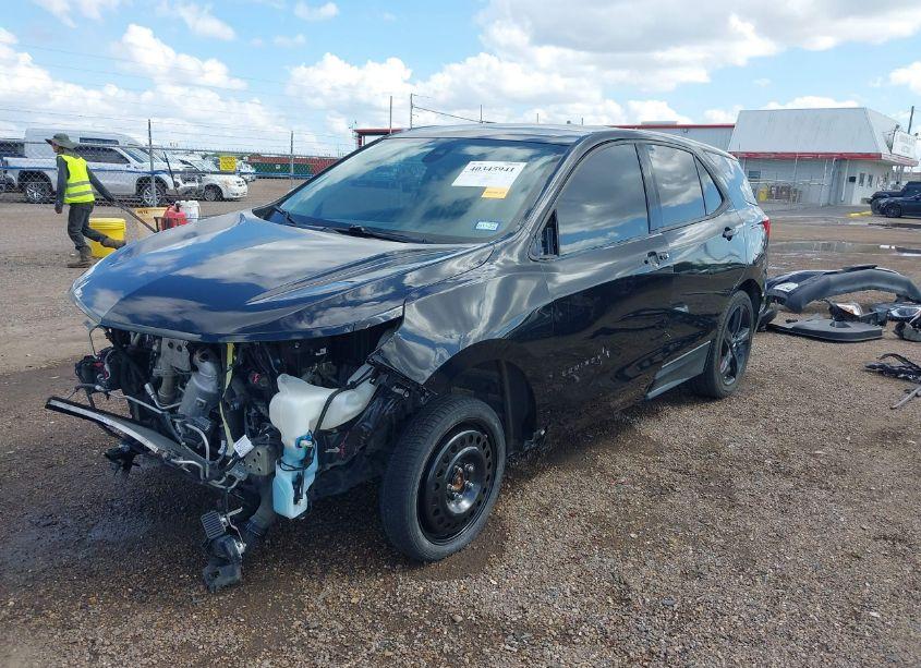 Photo 2 of 2020 Chevrolet Equinox FWD LT 2.0L TURBO (VIN 2GNAXLEX7L6104060)