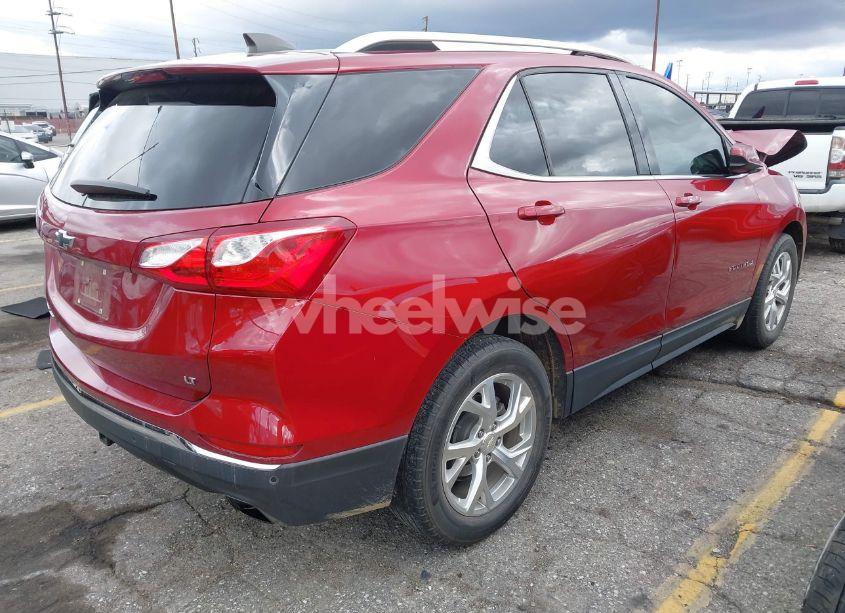 Photo 4 of 2020 Chevrolet Equinox FWD LT 2.0L TURBO (VIN 2GNAXLEX7L6276783)