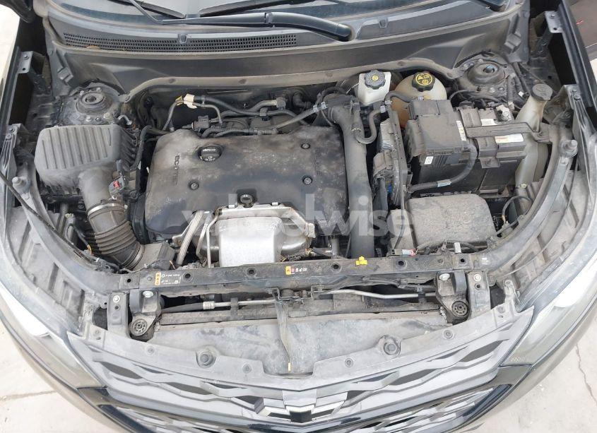 Photo 10 of 2019 Chevrolet Equinox LT (VIN 2GNAXLEX8K6160264)