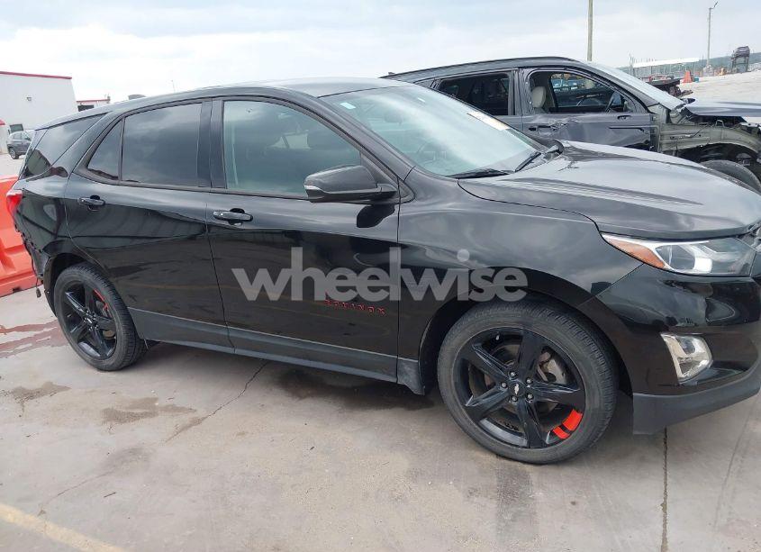 Photo 14 of 2019 Chevrolet Equinox LT (VIN 2GNAXLEX8K6160264)