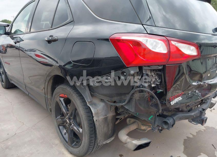 Photo 18 of 2019 Chevrolet Equinox LT (VIN 2GNAXLEX8K6160264)