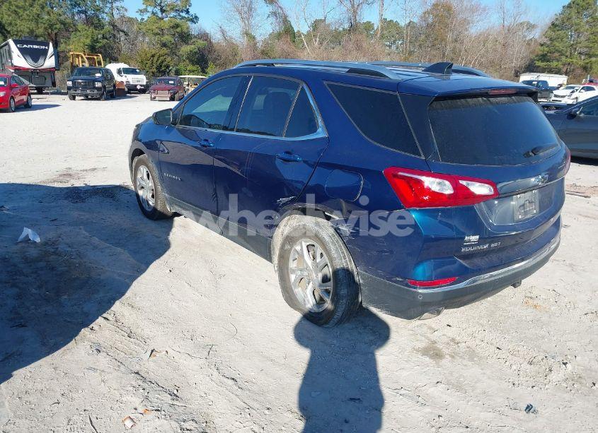 Photo 3 of 2020 Chevrolet Equinox FWD LT 2.0L TURBO (VIN 2GNAXLEX8L6103967)