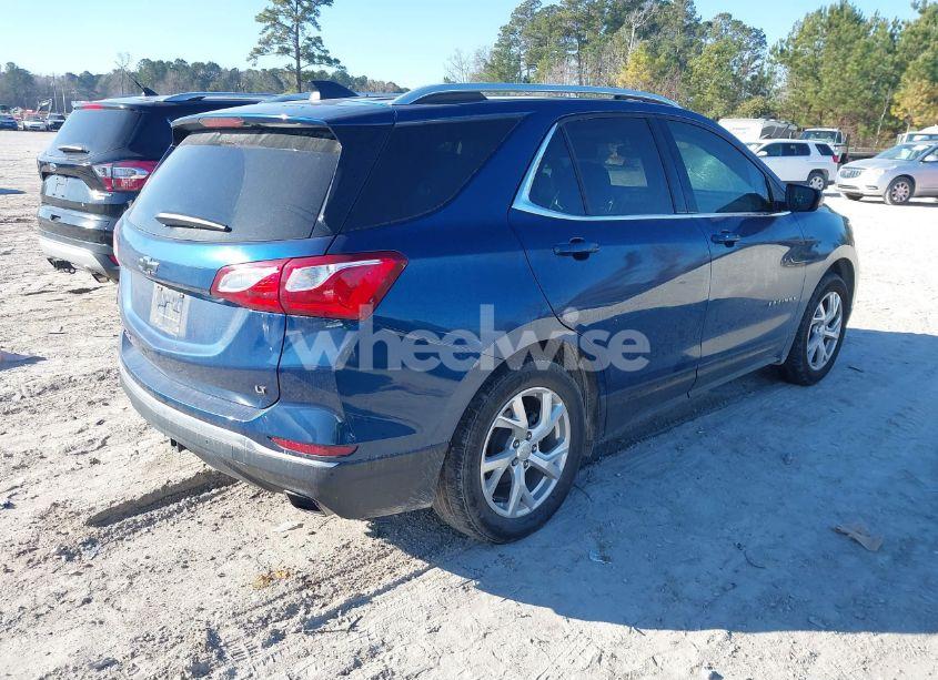Photo 4 of 2020 Chevrolet Equinox FWD LT 2.0L TURBO (VIN 2GNAXLEX8L6103967)