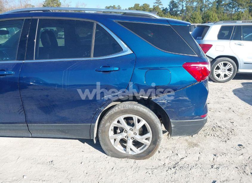 Photo 6 of 2020 Chevrolet Equinox FWD LT 2.0L TURBO (VIN 2GNAXLEX8L6103967)
