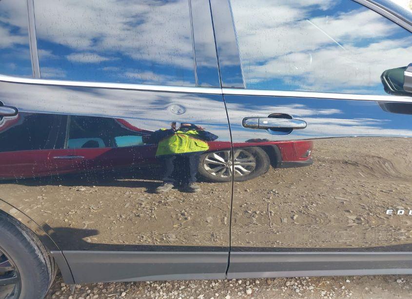 Photo 13 of 2020 Chevrolet Equinox FWD LT 2.0L TURBO (VIN 2GNAXLEXXL6136856)