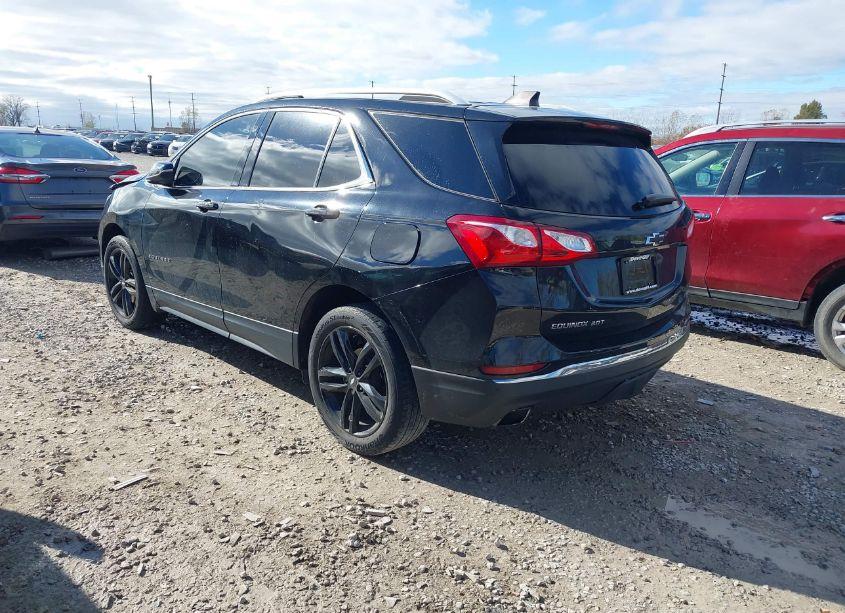 Photo 3 of 2020 Chevrolet Equinox FWD LT 2.0L TURBO (VIN 2GNAXLEXXL6136856)