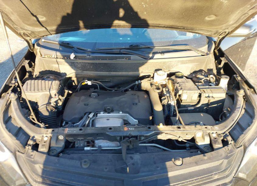 Photo 10 of 2020 Chevrolet Equinox FWD LT 2.0L TURBO (VIN 2GNAXLEXXL6176645)