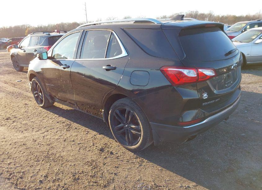 Photo 3 of 2020 Chevrolet Equinox FWD LT 2.0L TURBO (VIN 2GNAXLEXXL6176645)