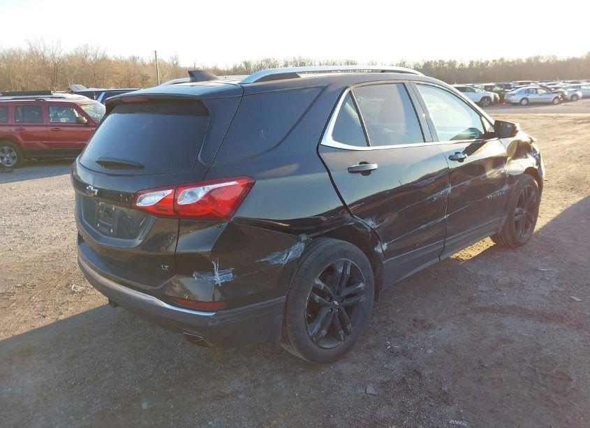 Photo 4 of 2020 Chevrolet Equinox FWD LT 2.0L TURBO (VIN 2GNAXLEXXL6176645)