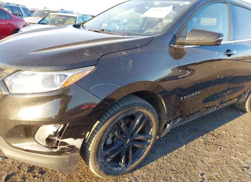 Photo 6 of 2020 Chevrolet Equinox FWD LT 2.0L TURBO (VIN 2GNAXLEXXL6176645)