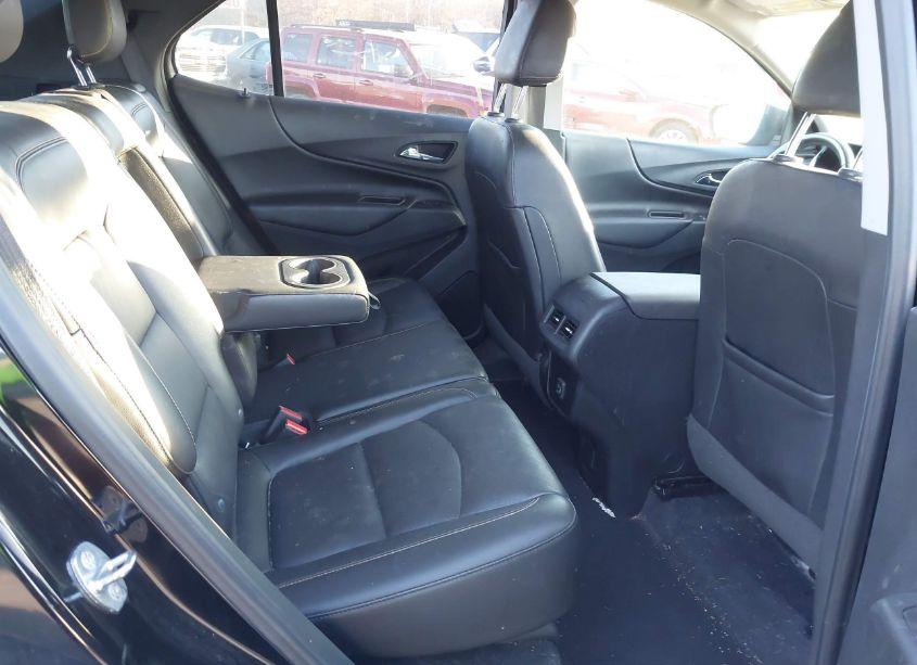 Photo 8 of 2020 Chevrolet Equinox FWD LT 2.0L TURBO (VIN 2GNAXLEXXL6176645)
