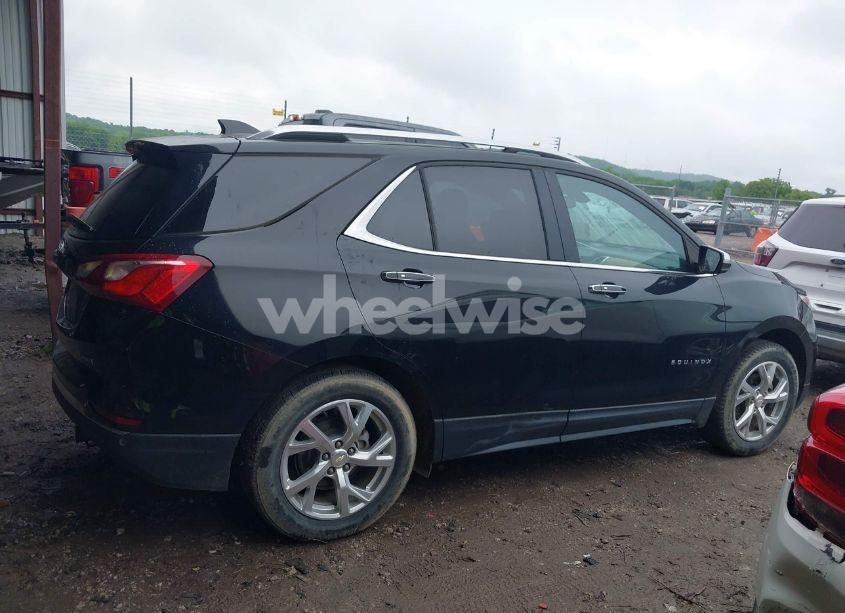 Photo 13 of 2018 Chevrolet Equinox PREMIER (VIN 2GNAXMEV0J6119906)