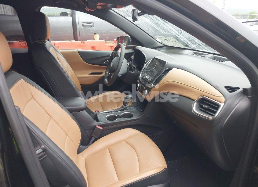 Photo 5 of 2018 Chevrolet Equinox PREMIER (VIN 2GNAXMEV0J6119906)