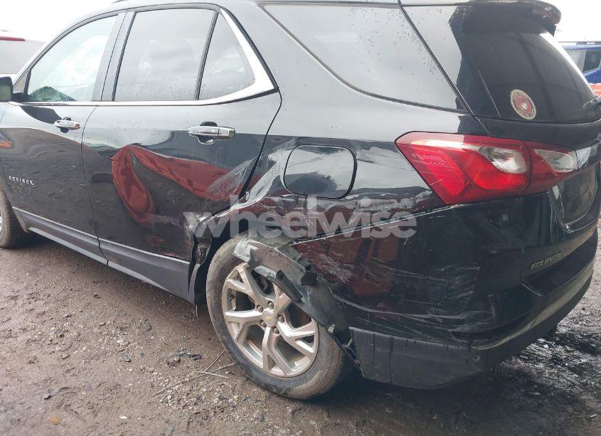 Photo 6 of 2018 Chevrolet Equinox PREMIER (VIN 2GNAXMEV0J6119906)