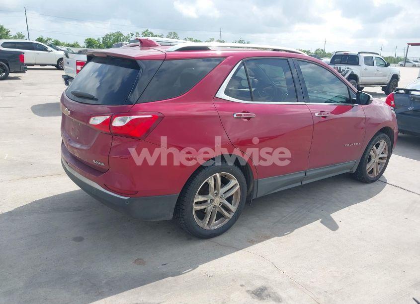 Photo 4 of 2018 Chevrolet Equinox PREMIER (VIN 2GNAXMEV1J6113015)