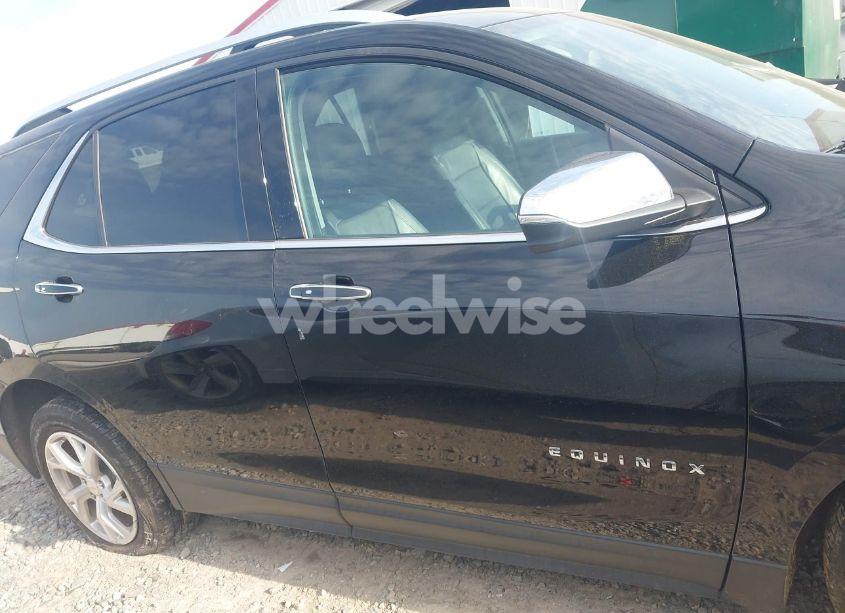 Photo 13 of 2018 Chevrolet Equinox PREMIER (VIN 2GNAXMEV1J6298926)