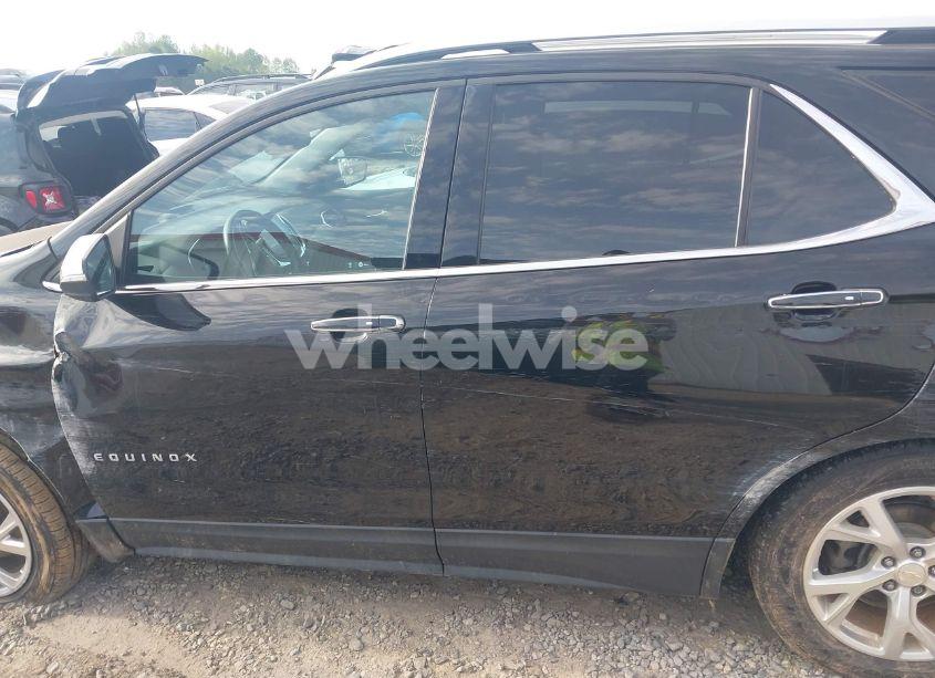 Photo 14 of 2018 Chevrolet Equinox PREMIER (VIN 2GNAXMEV1J6298926)