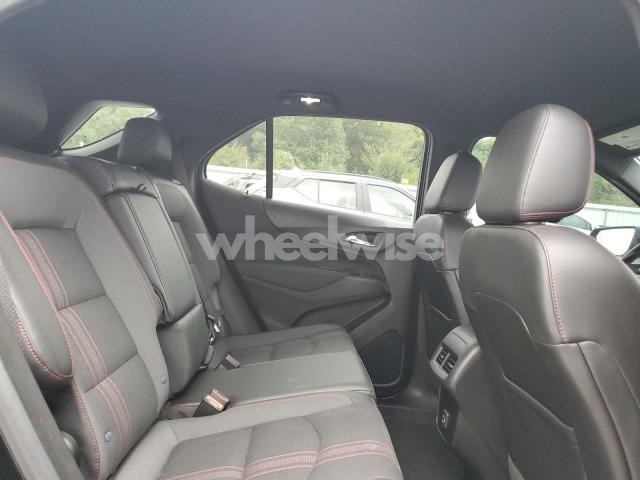 Photo 6 of 2022 CHEVROLET EQUINOX RS (VIN 2GNAXMEV1N6151382)